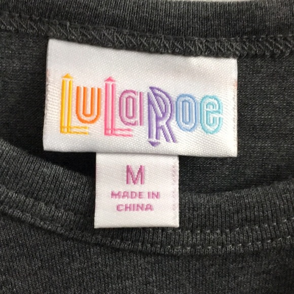 🎉❤️BEAUTIFUL BNWT LULAROE MEDIUM RANDY TOP❤️🎉 - Picture 2 of 8